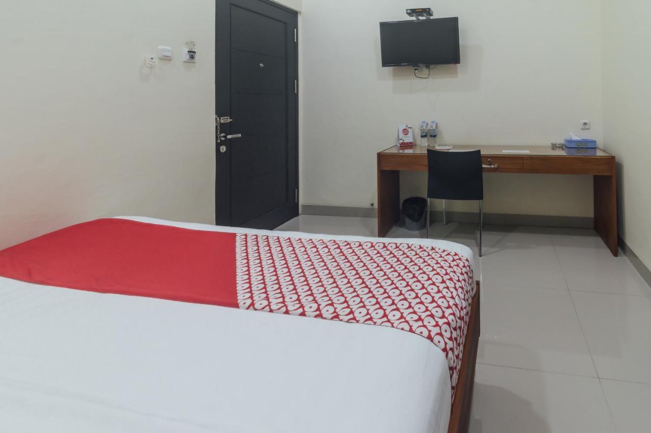 Clean & Comfort Homestay Ambon Bagian luar foto