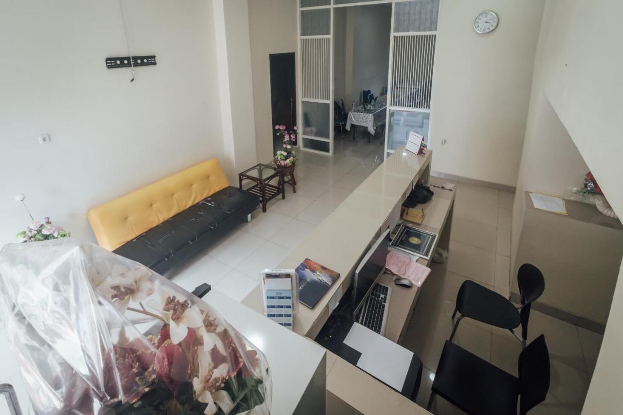 Clean & Comfort Homestay Ambon Bagian luar foto