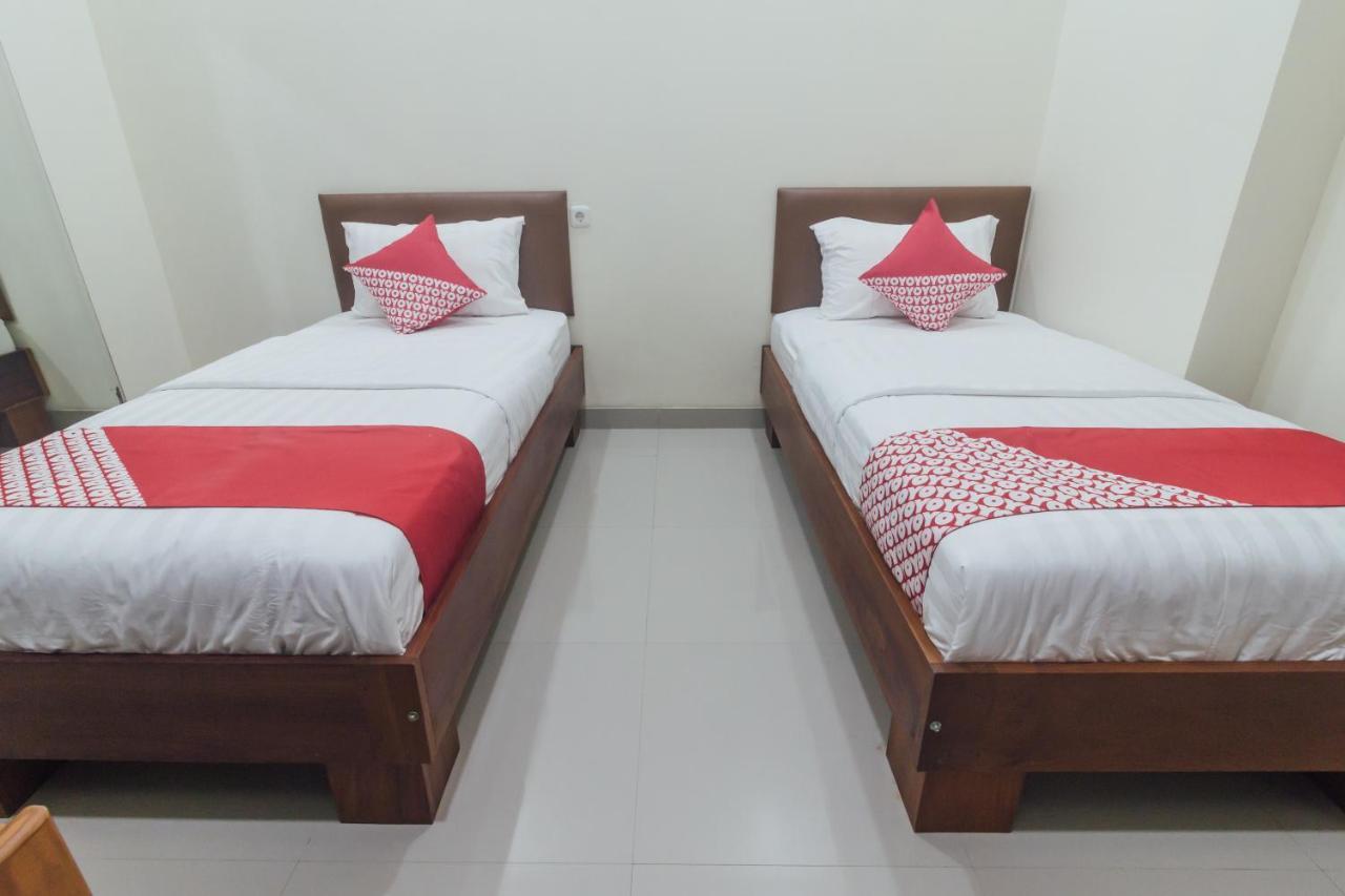 Clean & Comfort Homestay Ambon Bagian luar foto