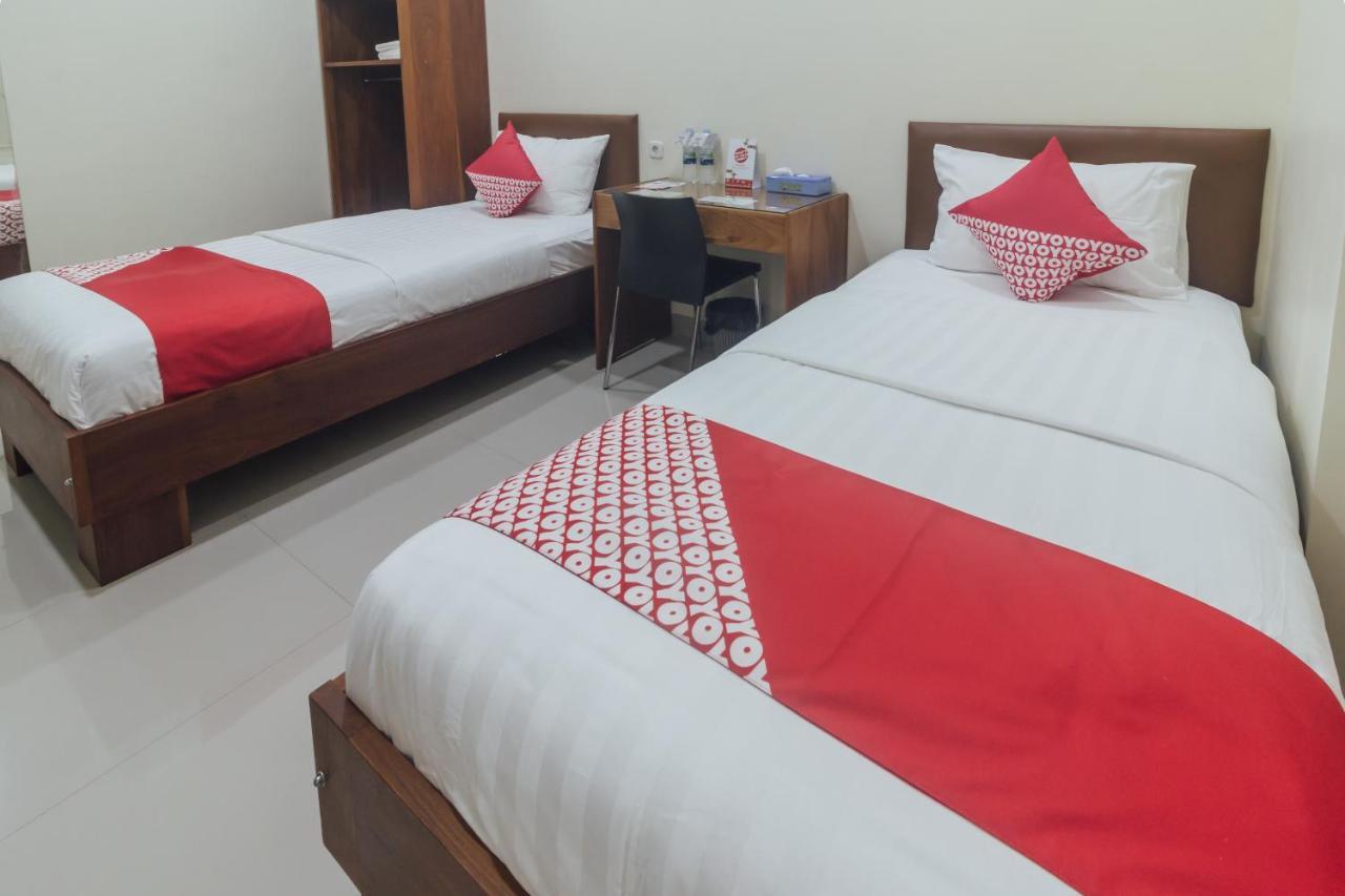 Clean & Comfort Homestay Ambon Bagian luar foto