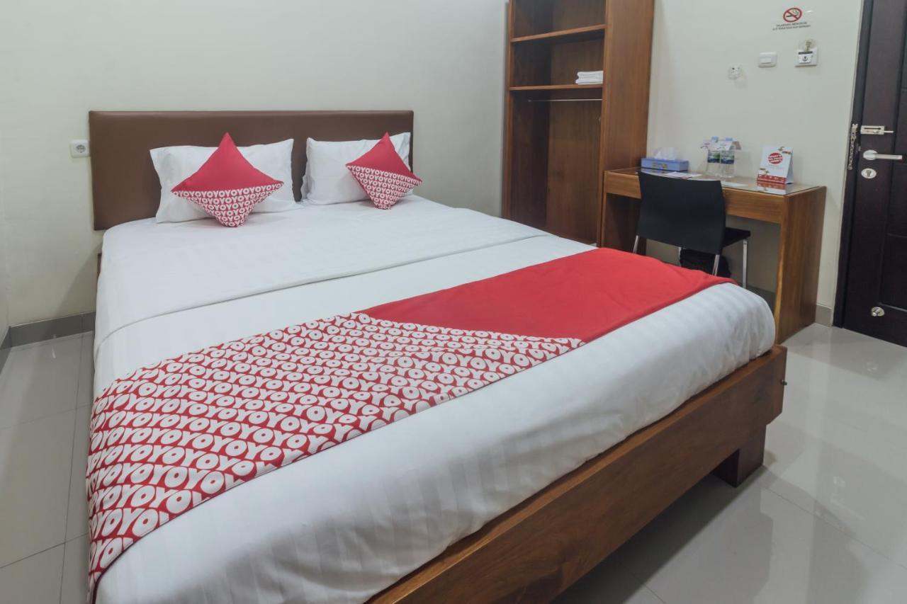 Clean & Comfort Homestay Ambon Bagian luar foto