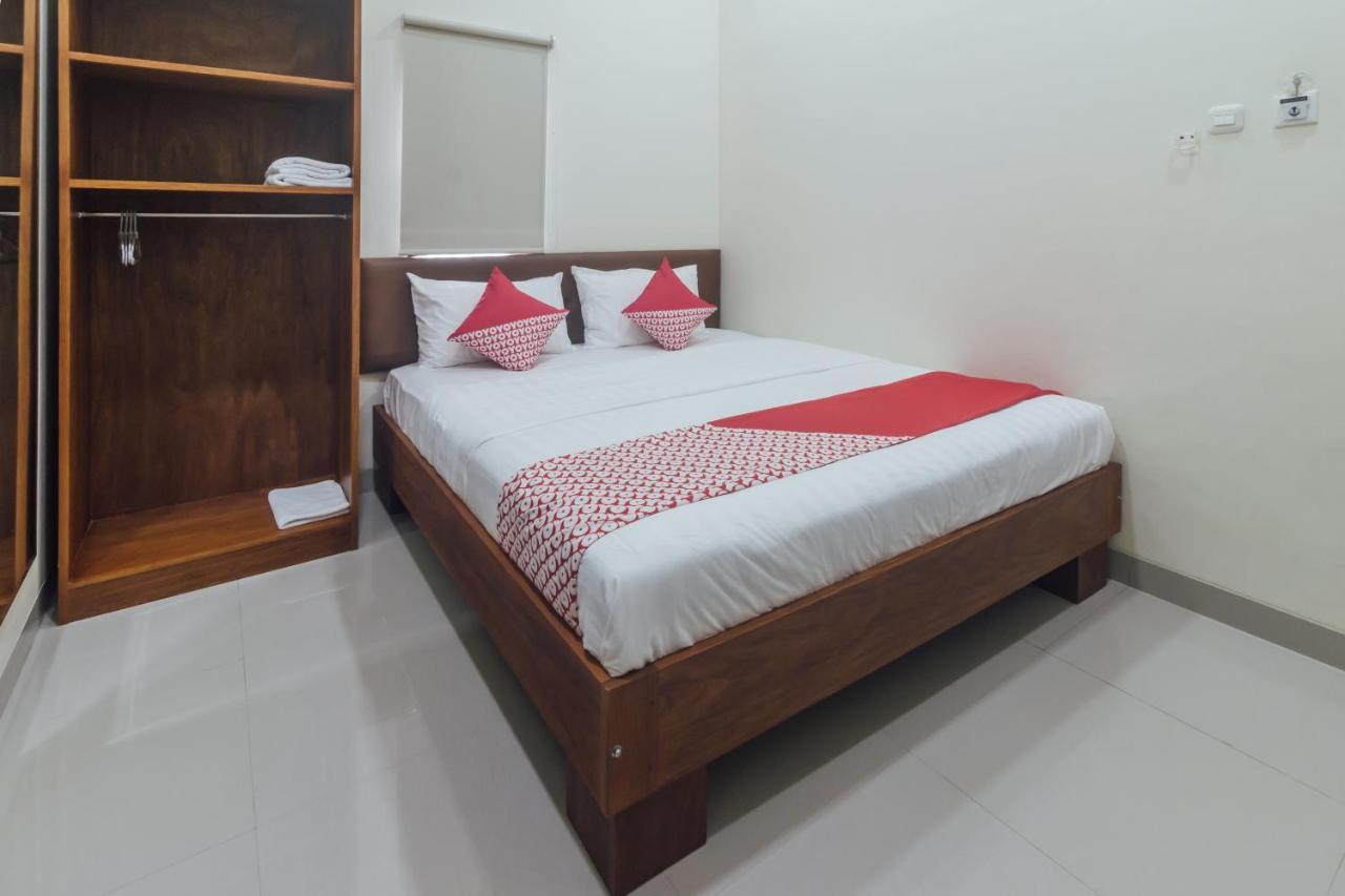 Clean & Comfort Homestay Ambon Bagian luar foto