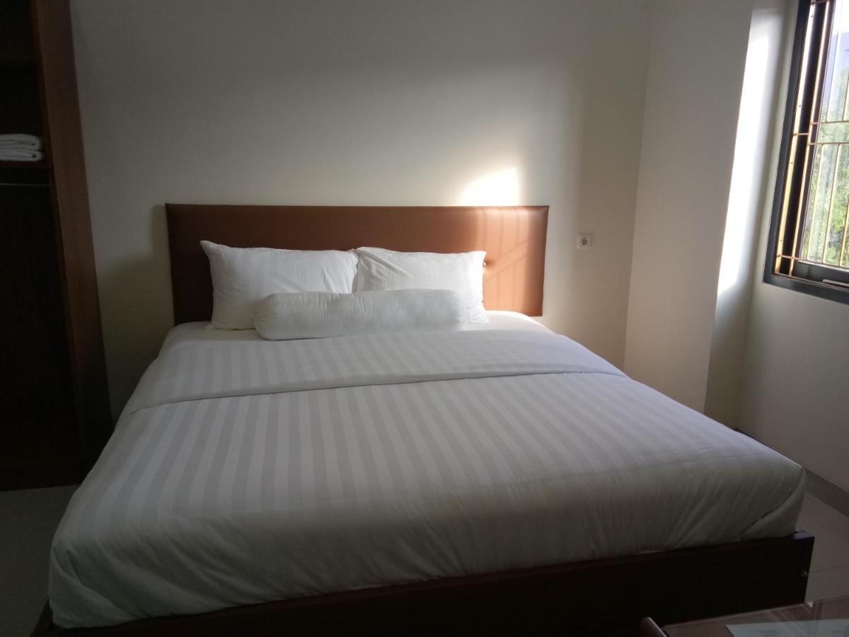 Clean & Comfort Homestay Ambon Bagian luar foto